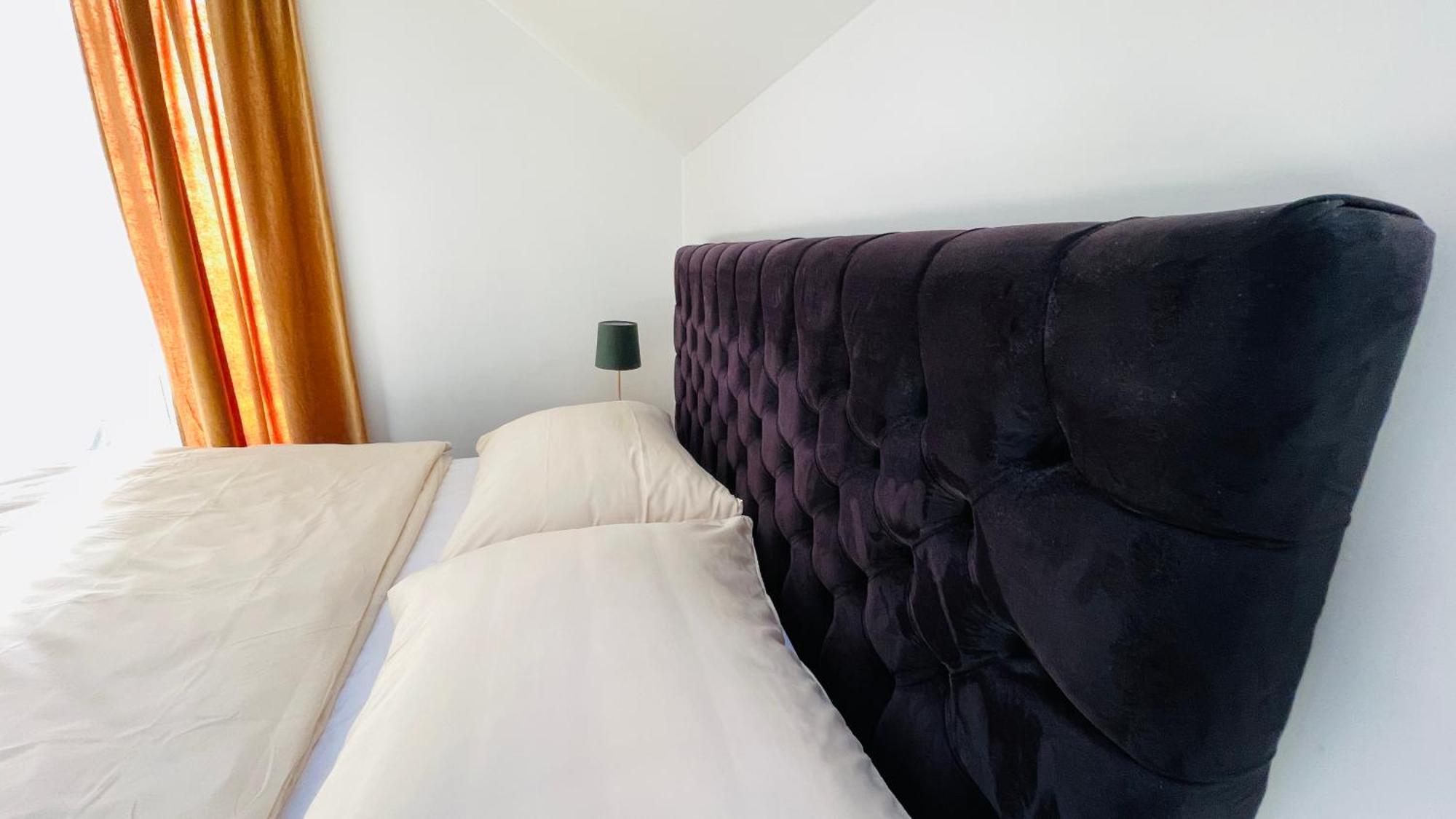 House Flow, 3 Room, Free 2 Parking Bratislava Exterior photo
